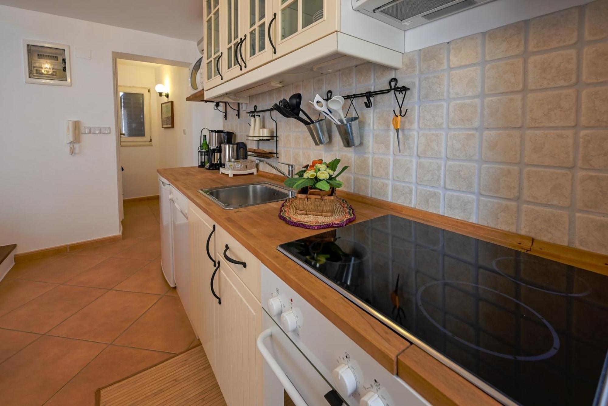 Alice Apartment With Balcony Rovinj Zewnętrze zdjęcie